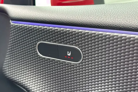 DG68RYX Mercedes-Benz A Class 1.3 A200 Sport (Premium) 7G-DCT Euro 6 (s/s) 5dr Thumbnail #42