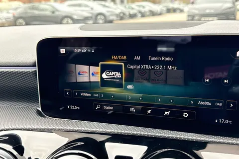 DG68RYX Mercedes-Benz A Class 1.3 A200 Sport (Premium) 7G-DCT Euro 6 (s/s) 5dr Thumbnail #45