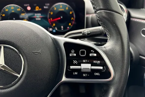 DG68RYX Mercedes-Benz A Class 1.3 A200 Sport (Premium) 7G-DCT Euro 6 (s/s) 5dr Thumbnail #58