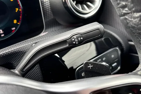 DG68RYX Mercedes-Benz A Class 1.3 A200 Sport (Premium) 7G-DCT Euro 6 (s/s) 5dr Thumbnail #59