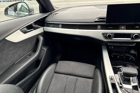 SV23YZU Audi A4 Avant Avant S line 35 TFSI  150 PS S tronic Thumbnail #21
