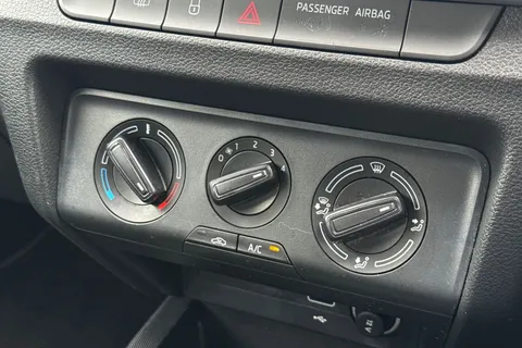 PK68EMF Škoda Fabia 1.0 TSI SE Euro 6 (s/s) 5dr Thumbnail #23