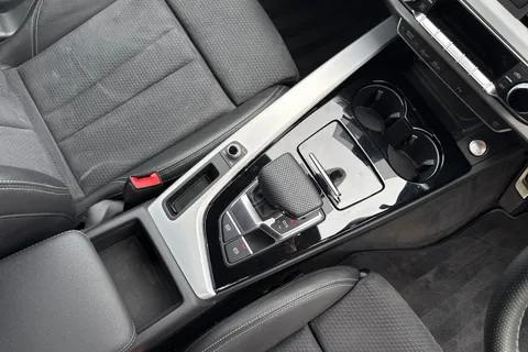 SV23YZU Audi A4 Avant Avant S line 35 TFSI  150 PS S tronic Thumbnail #24