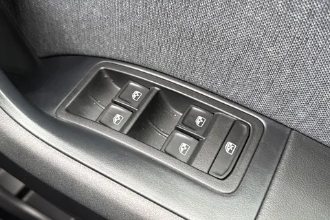 33 of 40 for SEAT Ateca 1.5 TSI EVO SE Technology DSG Euro 6 (s/s) 5dr