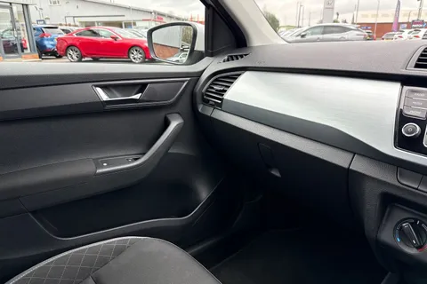 PK68EMF Škoda Fabia 1.0 TSI SE Euro 6 (s/s) 5dr Thumbnail #42