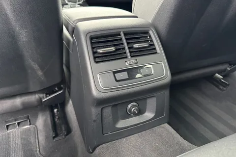 SV23YZU Audi A4 Avant Avant S line 35 TFSI  150 PS S tronic Thumbnail #43