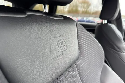 SV23YZU Audi A4 Avant Avant S line 35 TFSI  150 PS S tronic Thumbnail #47