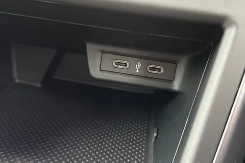 YC71PYS Volkswagen Polo 1.0 TSI Active Euro 6 (s/s) 5dr Thumbnail #55