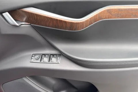 21 of 65 for Tesla Model X 100D (Dual Motor) Auto 4WDE 5dr