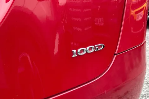 27 of 65 for Tesla Model X 100D (Dual Motor) Auto 4WDE 5dr