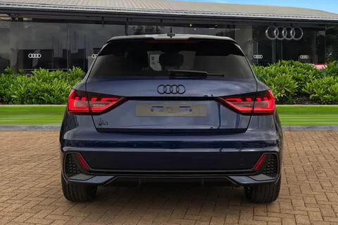  Audi A1 1.5 TFSI 35 Black Edition Sportback S Tronic Euro 6 (s/s) 5dr Thumbnail #5
