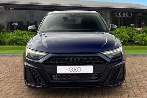 Audi A1 1.5 TFSI 35 Black Edition Sportback S Tronic Euro 6 (s/s) 5dr Thumbnail #6