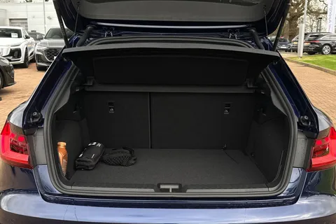  Audi A1 1.5 TFSI 35 Black Edition Sportback S Tronic Euro 6 (s/s) 5dr Thumbnail #7
