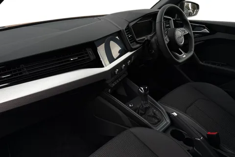  Audi A1 1.5 TFSI 35 Black Edition Sportback S Tronic Euro 6 (s/s) 5dr Thumbnail #15