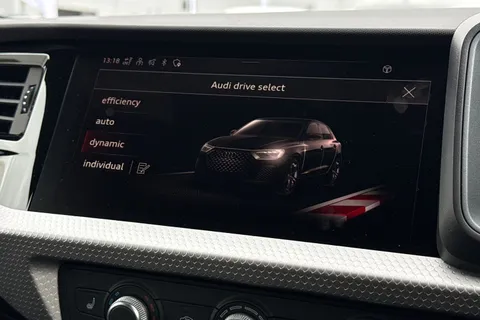  Audi A1 1.5 TFSI 35 Black Edition Sportback S Tronic Euro 6 (s/s) 5dr Thumbnail #45