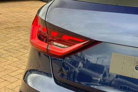  Audi A1 1.5 TFSI 35 Black Edition Sportback S Tronic Euro 6 (s/s) 5dr Thumbnail #51