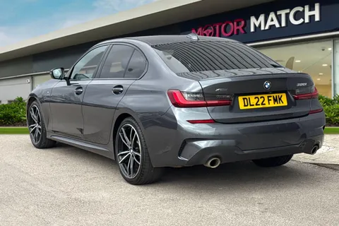DL22FMK BMW 3 Series 2.0 320i M Sport Auto xDrive Euro 6 (s/s) 4dr Thumbnail #3