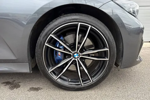 DL22FMK BMW 3 Series 2.0 320i M Sport Auto xDrive Euro 6 (s/s) 4dr Thumbnail #11