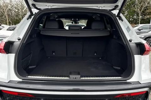 KY25FMM Audi Q5 SUV Launch Edition TDI quattro 204 PS S tronic Thumbnail #7