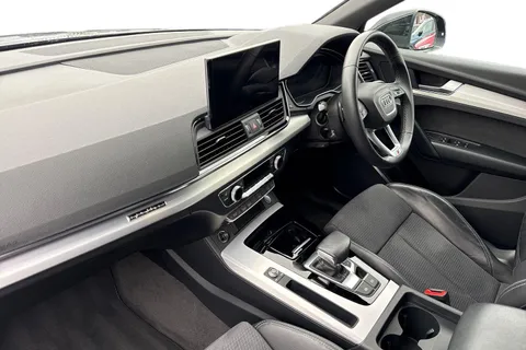 BD23AHP Audi Q5 2.0 TDI 40 S line Sportback S Tronic quattro Euro 6 (s/s) 5dr Thumbnail #10