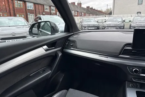 BD23AHP Audi Q5 2.0 TDI 40 S line Sportback S Tronic quattro Euro 6 (s/s) 5dr Thumbnail #16