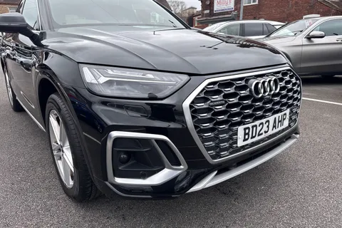 BD23AHP Audi Q5 2.0 TDI 40 S line Sportback S Tronic quattro Euro 6 (s/s) 5dr Thumbnail #18