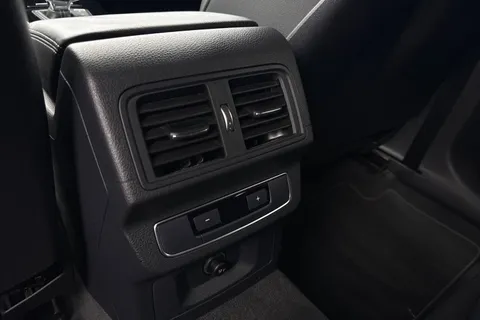 BD23AHP Audi Q5 2.0 TDI 40 S line Sportback S Tronic quattro Euro 6 (s/s) 5dr Thumbnail #30