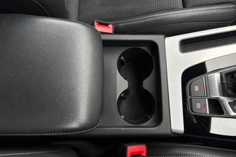 BD23AHP Audi Q5 2.0 TDI 40 S line Sportback S Tronic quattro Euro 6 (s/s) 5dr Thumbnail #45