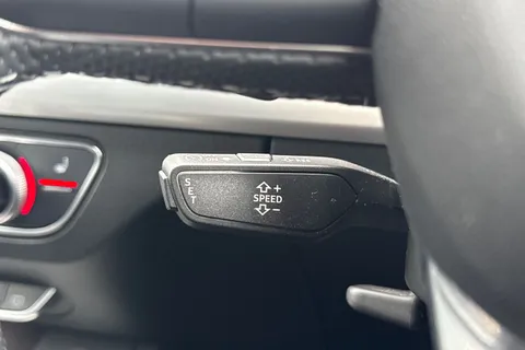 BD23AHP Audi Q5 2.0 TDI 40 S line Sportback S Tronic quattro Euro 6 (s/s) 5dr Thumbnail #46