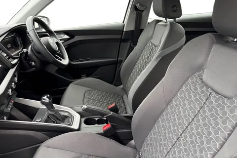 DF74AOS Audi A1 Sport 30 TFSI 116 PS S tronic Thumbnail #17