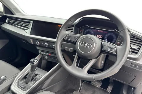 DF74AOS Audi A1 Sport 30 TFSI 116 PS S tronic Thumbnail #19