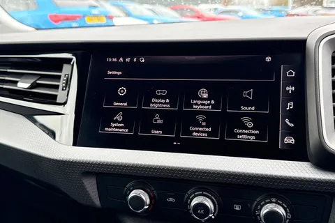 DF74AOS Audi A1 Sport 30 TFSI 116 PS S tronic Thumbnail #44