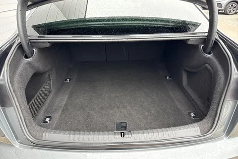 FG22YVF Audi A6 Saloon 2.0 TDI 40 Black Edition S Tronic quattro Euro 6 (s/s) 4dr Thumbnail #8