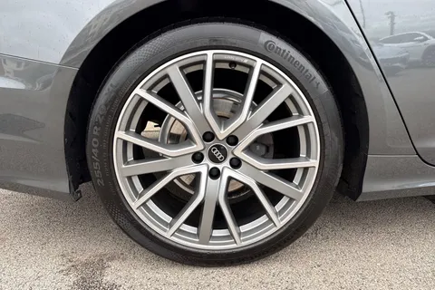 FG22YVF Audi A6 Saloon 2.0 TDI 40 Black Edition S Tronic quattro Euro 6 (s/s) 4dr Thumbnail #11