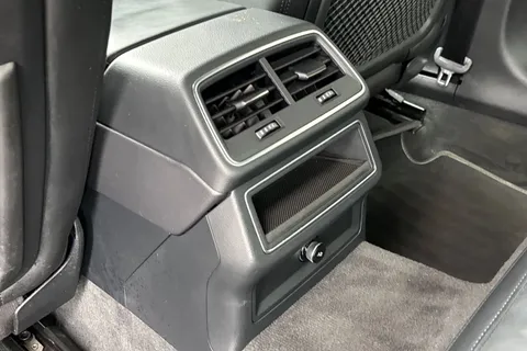 FG22YVF Audi A6 Saloon 2.0 TDI 40 Black Edition S Tronic quattro Euro 6 (s/s) 4dr Thumbnail #37