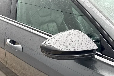 FG22YVF Audi A6 Saloon 2.0 TDI 40 Black Edition S Tronic quattro Euro 6 (s/s) 4dr Thumbnail #38