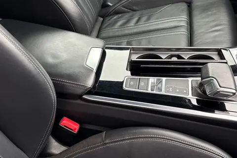 FG22YVF Audi A6 Saloon 2.0 TDI 40 Black Edition S Tronic quattro Euro 6 (s/s) 4dr Thumbnail #41