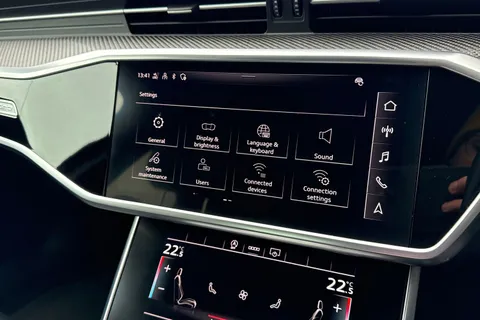 FG22YVF Audi A6 Saloon 2.0 TDI 40 Black Edition S Tronic quattro Euro 6 (s/s) 4dr Thumbnail #54