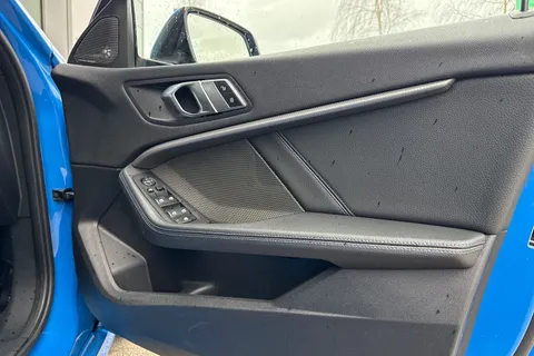 DK70JAO BMW 1 Series 2.0 120d M Sport Auto xDrive Euro 6 (s/s) 5dr Thumbnail #19