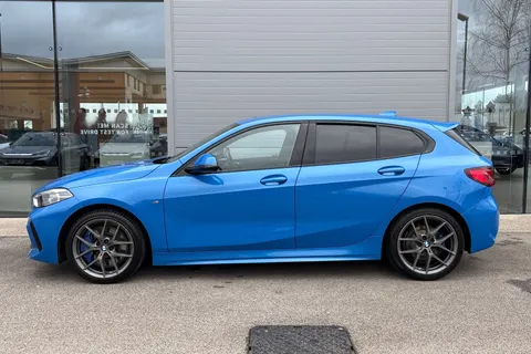 DK70JAO BMW 1 Series 2.0 120d M Sport Auto xDrive Euro 6 (s/s) 5dr Thumbnail #29