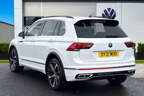 DY21WUO Volkswagen Tiguan 1.5 TSI 150 R-Line 5dr DSG Thumbnail #3