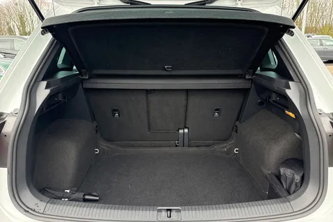 DY21WUO Volkswagen Tiguan 1.5 TSI 150 R-Line 5dr DSG Thumbnail #8