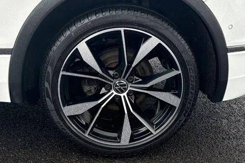 DY21WUO Volkswagen Tiguan 1.5 TSI 150 R-Line 5dr DSG Thumbnail #11