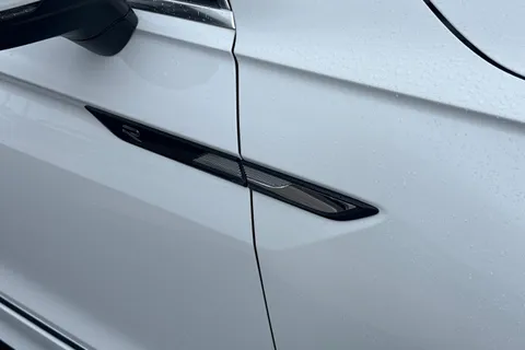 DY21WUO Volkswagen Tiguan 1.5 TSI 150 R-Line 5dr DSG Thumbnail #26