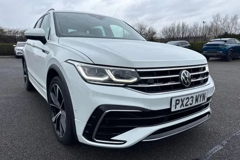 PX23MYN Volkswagen Tiguan 1.5 TSI R-Line DSG Euro 6 (s/s) 5dr Thumbnail #10