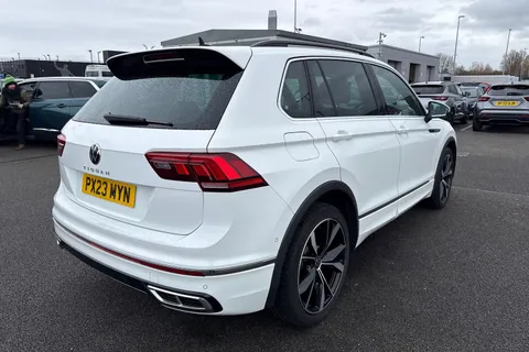 PX23MYN Volkswagen Tiguan 1.5 TSI R-Line DSG Euro 6 (s/s) 5dr Thumbnail #35