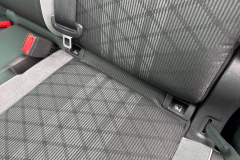 PX23MYN Volkswagen Tiguan 1.5 TSI R-Line DSG Euro 6 (s/s) 5dr Thumbnail #37