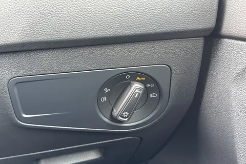 PX23MYN Volkswagen Tiguan 1.5 TSI R-Line DSG Euro 6 (s/s) 5dr Thumbnail #43