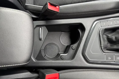 PX23MYN Volkswagen Tiguan 1.5 TSI R-Line DSG Euro 6 (s/s) 5dr Thumbnail #57