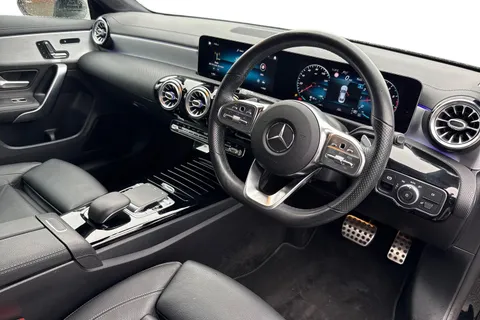 PN19XXT Mercedes-Benz Cla Class 2.0 CLA220 AMG Line (Premium Plus) Coupe 7G-DCT Euro 6 (s/s) 4dr Thumbnail #15